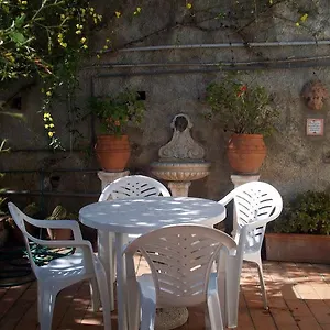 casa-vacanze-andromaco.taorminaitalyhotels.com/